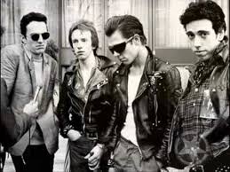 London calling and i don't wanna shout. The Clash London Calling Youtube