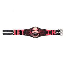 N'hésitez pas, vous aussi à les partager. The Fiend Bray Wyatt Championship Mini Replica Title Belt Wwe Us