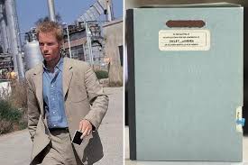 Christopher Nolan's 'Memento' Had the Most Annoying DVD Ever