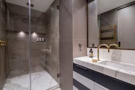 See more ideas about bathroom design, small planning an update to your ensuite bathroom? 75 Beautiful Modern Ensuite Bathroom Ideas Designs June 2021 Houzz Uk