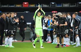 À quarta internacionalização pela seleção da alemanha. Primeiro Goleiro A Fazer 100 Jogos Pela Alemanha Manuel Neuer Celebra Inacreditavel Futebol Alemao Ge