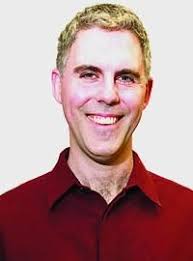 Who is Ian Lithgow dating? Ian Lithgow girlfriend, wife