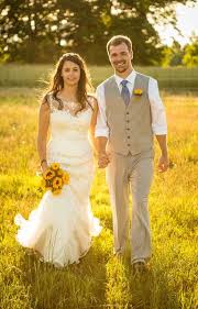 Oh How We Love Golden Afternoons Atlanta Artistic Weddings Atlantawed Atlanta Wedding Photographer Outdoor Wedding Photography Best Wedding Photographers