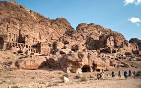 Antik mısır devleti akad'ların zayıflamasıyla birlikte yöreyi ele geçirmiştir. Visiting Petra In Jordan Everything You Need To Know On The Luce Travel Blog