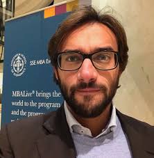 Modelli organizzativi agili per la Pubblica Amministrazione” di Angelo Rosa  e Marcello Martinez, Franco Angeli, Milano, 2022.