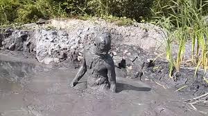 Mud clay volcano bath грязевой вулкан грязевые ванны 2 porn video on  BrownPorn
