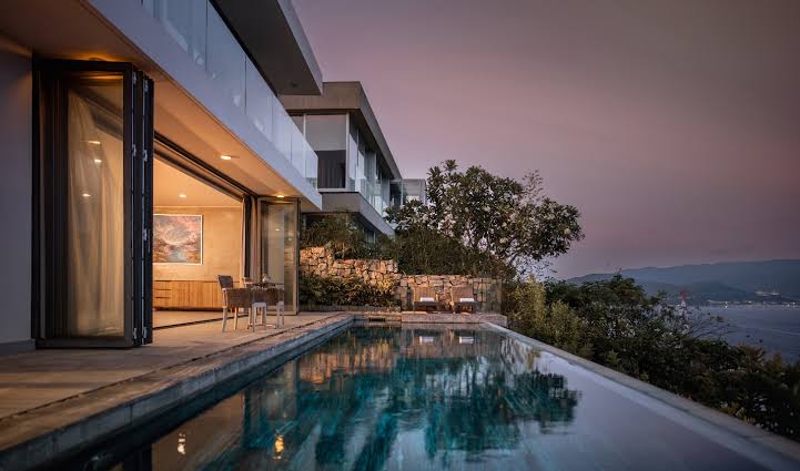 gần biển villa Oceanfront Nha Trang
