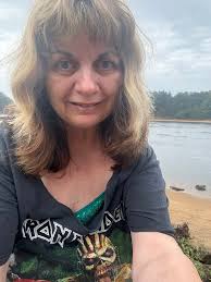 Just noticed that my iron is hoping I have a great day.