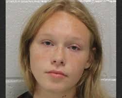 Teen Kills Girlfriend for 'Texting Another Man,' Leaves 'Post-It Note' to  Look Like Suicide: Prosecutors