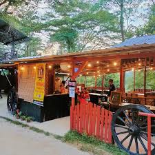 Tarikan tempat bercuti di gombak akan memanjakan waktu bercuti anda, dengan keindahan wisata alamnya yang akan menghipnotis siapa saja yang menghabiskan waktu bercuti anda. Frfoodreview Gombak Cowboy Cafe Official Faiz Rahim