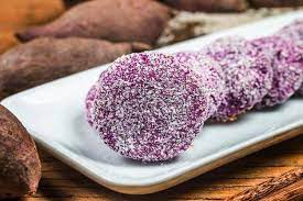 Olahan makanan dari ubi ungu yang paling mudah ditemukan adalah keripik, kolak, ubi bakar, ubi goreng dan ubi rebus. Kreasi Resep Ubi Ungu Untuk Cemilan Favorit Keluarga Bikin Sendiri Di Rumah Yuk