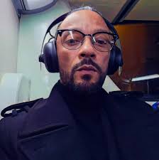 After being knocked out by Netherlands, Romania left their changing room  spotless and wrote a thank-you note to Germany for hosting the tournament.  Touch of class. 🇷🇴👏