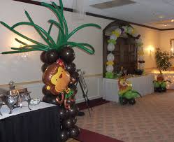 Made vines and leaves from butcher paper! Shower Baby Boy Jungle Theme Baby Shower Decorations