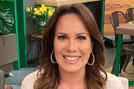 Check spelling or type a new query. Regina Volpato Relembra Criticas Por Apresentar Casos De Familia Fofocas E Famosos