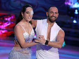 Quando è per strada, gessica notaro, ex miss romagna sfregiata dall'acido dall'ex compagno, copre il volto solo per ripararsi dalla luce del sole. Gessica Notaro Chi E La Miss Sfregiata Con L Acido