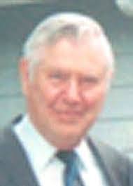 Derick Tipton's Instagram, Twitter & Facebook