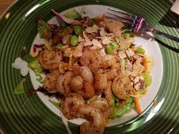 In a small bowl, combine fish sauce, oil, lime juice, sugar, and bell pepper and mix well until combined and sugar is dissolved. Thai Shrimp Salad Picture Of Applebee S Erie Tripadvisor