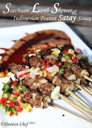 Ingin menikmati tumis kambing lada hitam buatan sendiri yang enak? Szechuan Style Lamb Skewer With Indonesian Peanut Satay Sauce Resep Sate Kambing Sichuan Bumbu Kacang Lamb Skewers Satay Spicy Recipes