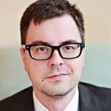 Robert Woolson's Instagram, Twitter & Facebook