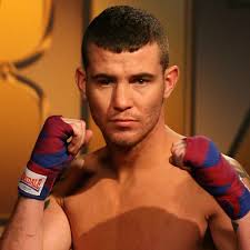 Champion boxer Travis Dickinson quits to become bare knuckle fighter