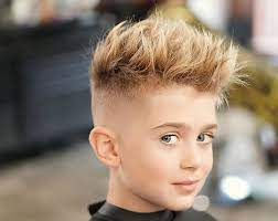 Gaya rambut emo berwarna merah api and platinum. Gambar Model Rambut Pria Emo Pendek Cahunit Com