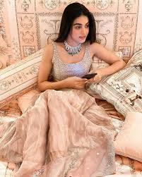 Gorgeous actress komal meer latest beautiful clicks. Anmol Baloch