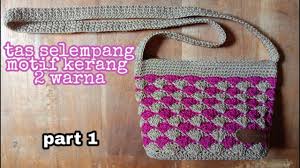 10 contoh perpaduan warna baju hijau tosca dengan jilbab perpaduan hijau tosca dengan warna putih atau hitam adalah perpaduan yang paling aman biasanya perpaduan warna baju hijau tosca dengan rok berwarna hitam adalah favorit para penikmat fashion dengan begitu penampilan anda. Crochet Cara Membuat Tas Rajut Selempang Motif Kerang 2 Warna Youtube
