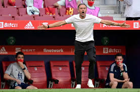 At 51, he still looks ferociously fit. Luis Enrique Hat Stressige Tage Hinter Sich Stuttgarter Nachrichten