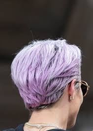 Megan Rapinoe Steals The Show At The Women S World Cup Parade Megan Rapinoe Girl Haircuts Megan