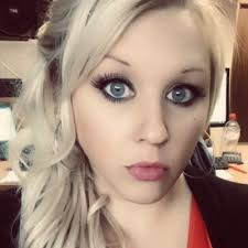 Dani Davis (@danidavisart)