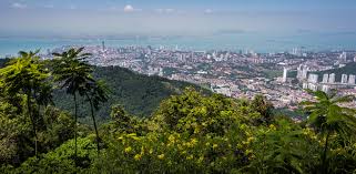 It is also known as bukit bendera in malay so if you are wondering where is bukit bendera, it's the same as penang hill. Georgetown Penang Hill Kek Lok Si Bus Reisebericht 80pixel