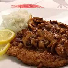 Simply bread the pork, then lay on a cooling rack in a single layer. German Schnitzel Recipe Oma S Jagerschnitzel