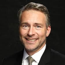 Justin Copling's Instagram, Twitter & Facebook