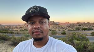 Favorite Seafood Spot in Norfolk for Crab Cake Sandwiches