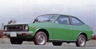 昭和の名車 50 トヨタ パブリカ スターレット 1200st 昭和48年 1973年 webモーターマガジン トヨタ スターレット パブリカ