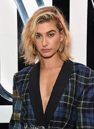 Vogue Paris In English Actualite Et Infos En Direct Vogue Fr Hairstyle Celebrity Haircuts Hailey Baldwin Hair