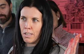 Clara Sanz, 'la influencer de las flores' desde la España Vaciada