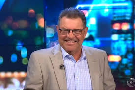 The estate features a huge parking area that can easily fit 100 cars. Opera House Fury Alan Jones Apologises Peter Helliar Calls Pricey A Wanker B T