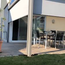 Hier Haben Wir Fur Unseren Kunden Zwei Senkrechtbeschattungen Am Terrassendach Montiert Somit Ist Der Sonnenschutz Win In 2020 Patio Roof Patio Shade Vertical Shades