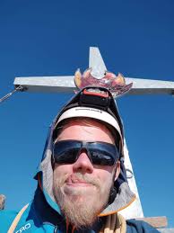 hi everybody, partner got sick, so looking for some peeps to join me  between 6 and 12 july. Would love to go to some hut and do some chill ridge  routes or