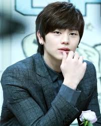 Yook Sung-jae
