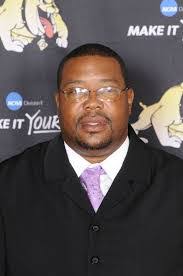 Aaron Kinchen's Instagram, Twitter & Facebook