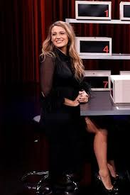 Collection with 3017 high quality pics. Blake Lively In A Pointy Black Grey Pumps Arriving At The The Tonight Show Starring Jimmy Fallon Season 7 Blake Lively Blake Lively Family Blake Lively Style
