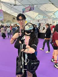 Jollz on X: Doesnt @CottontailVA look good with a collar on?? Great pet  ☺️ t.cok4S6ossdEx  X