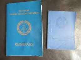 Momentan alle vollständig geimpften personen. Ddr Personalausweis Reisepass Passport Ebay