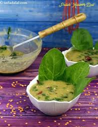 Palak Masoor Dal Recipe Low Calorie Healthy Palak Masoor Dal Masoor Dal With Spinach Recipe In 2020 Dal Recipe Recipes Vegetarian Cooking