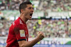 Join the discussion or compare with others! Fifa 19 Ultimate Team Robert Lewandowski Riyad Mahrez Featured In Totw 6 Bleacher Report Latest News Videos And Highlights