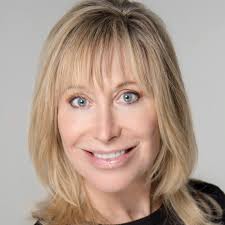 I had the pleasure of meeting Emma and Amelie Candelier from Waynesboro,  who were in town with the Lupus Foundation of America. Amelie shared a bit  about her journey living with lupus