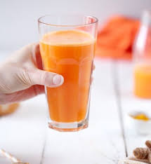 3 Boissons Qui Font Mincir Pour L Ete A Faire A La Maison Tout Simplement Genial Jus Carotte Recette Jus Curcuma Frais