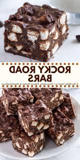 No Bake Rocky Road Bars These No Bake Rocky Road Bars Are The Perfect Easy Recipe If You Love Peanut Butter And Chocolate With In 2020 Desserts No Bake Treats Baking